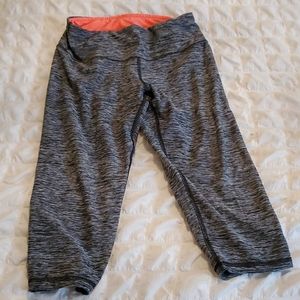Danskin Now Crop Grey Leggings